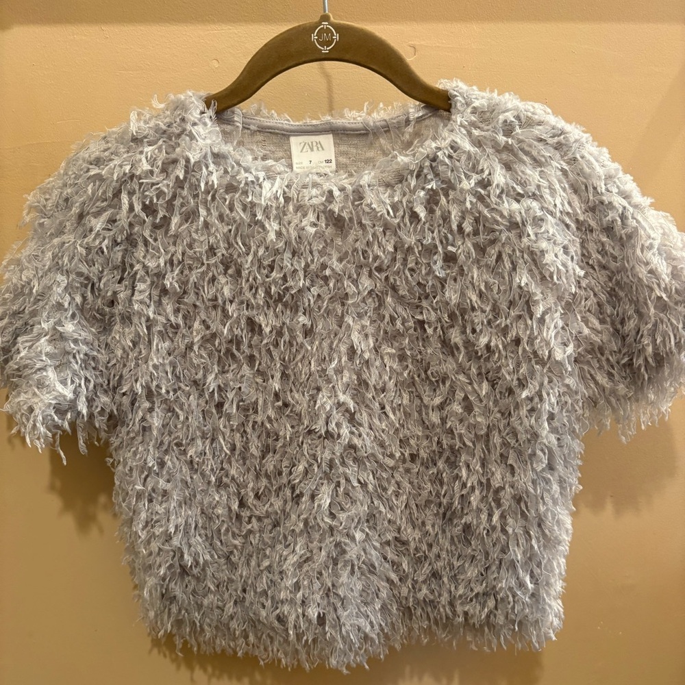 NWOT ZARA Girls Short Sleeve Grey Feather Effect Top Size 7